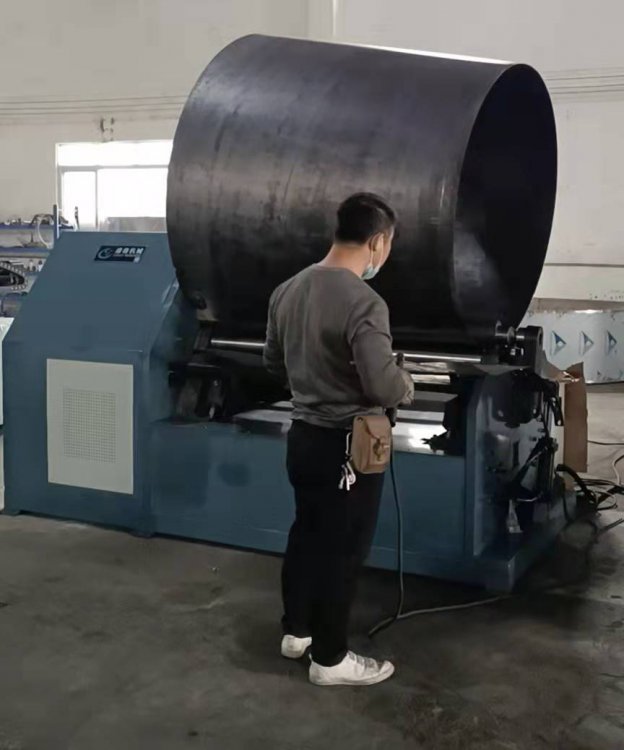 四軸數控 大直(zhi)徑自動卷闆卷(juàn)錐機